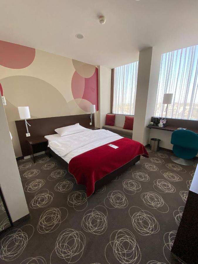 אסן Webers - Das Hotel Im Ruhrturm מראה חיצוני תמונה